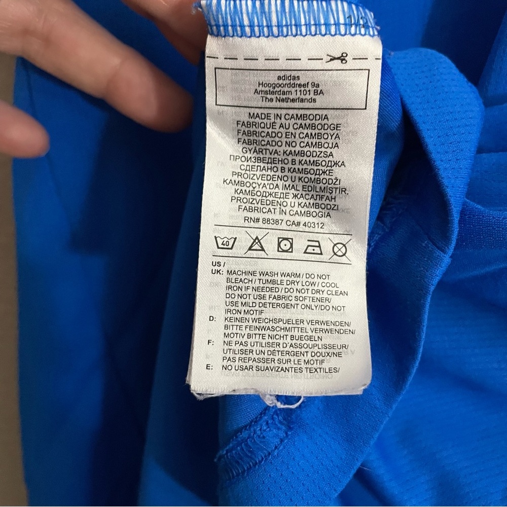 Royal blue Adidas climalite short sleeved shirt. Men’s size Large. - Picture 6 of 6